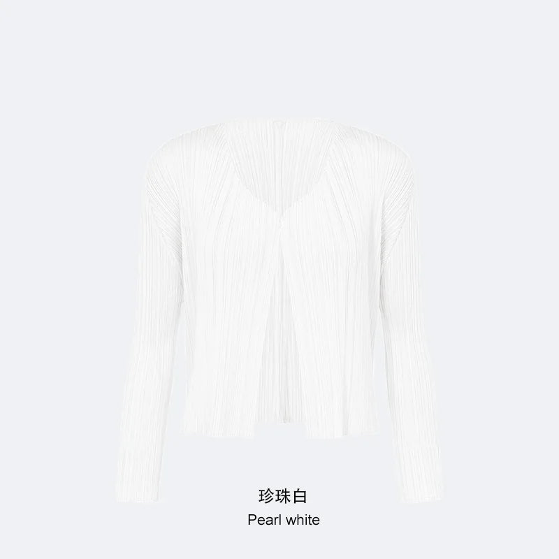 Qingbei Women's Slim Fit Short Outerwear Folded Sun Protection Light Design Fashionable Air Conditioning Cardigan Polyester L...
