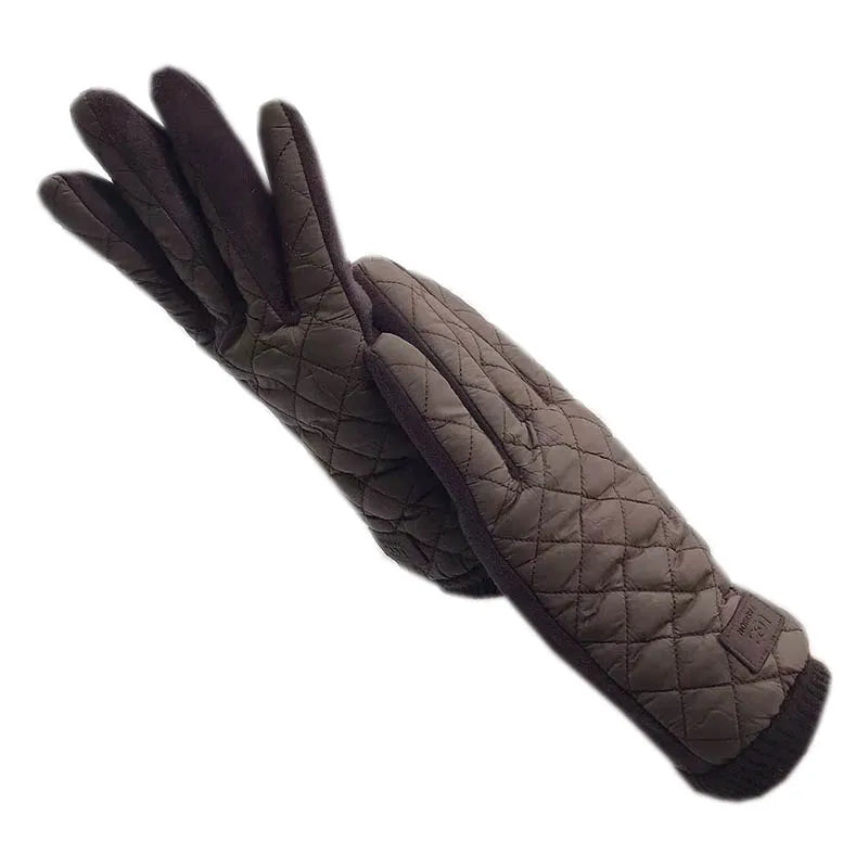 The new fashionable touch screen gloves for women in winter are stylish for driving, keep warm and are windproof when skiing. Th