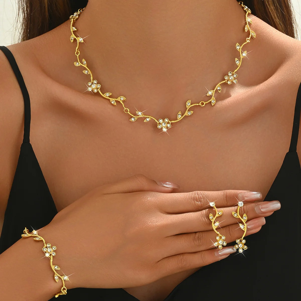 Women's 4-Piece Flower Set Necklace Earrings And Bracelet Wedding Party Accessory
