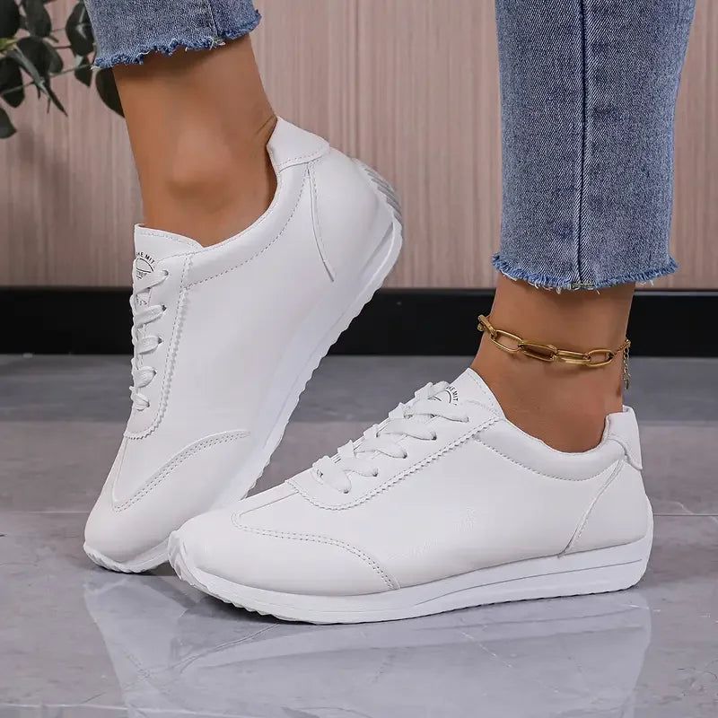 2026 Luxury Designer Women's Low-Heel Sneakers Fashionable Student Roman Sneakers Autumn New Style Running Shoes for Women