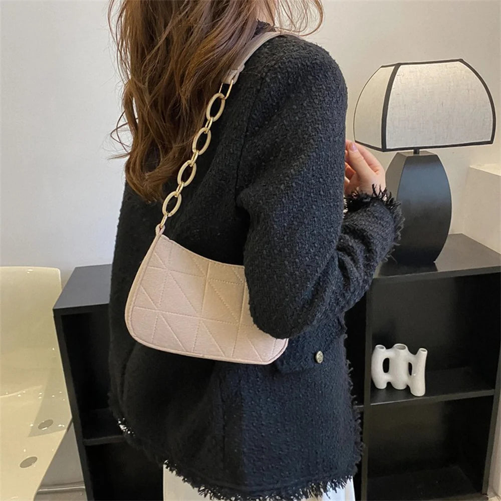 New Women Retro Underarm Bag Fashion Trend Simple Shoulder Bag Casual Crossbody Bag Autumn Winter Casual Light Weigh Purse