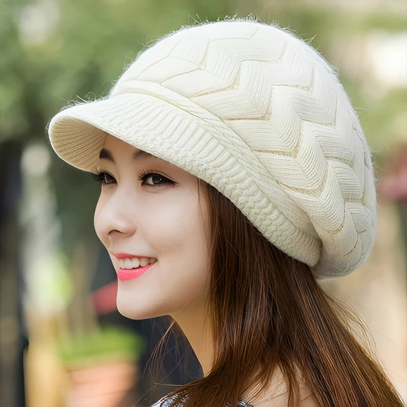 Women's Autumn/Winter Knitted Hat With Fleece Lining Stylish And Versatile Beret Outdoor Warm Hat