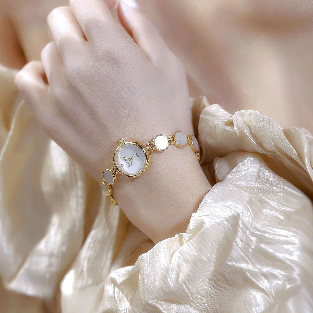 Luxury Ladies Watches Gold Small Dial Natural Shell Bracelet Clock Gifts For Women Lady Fashion Dress Quartz Wristwatch