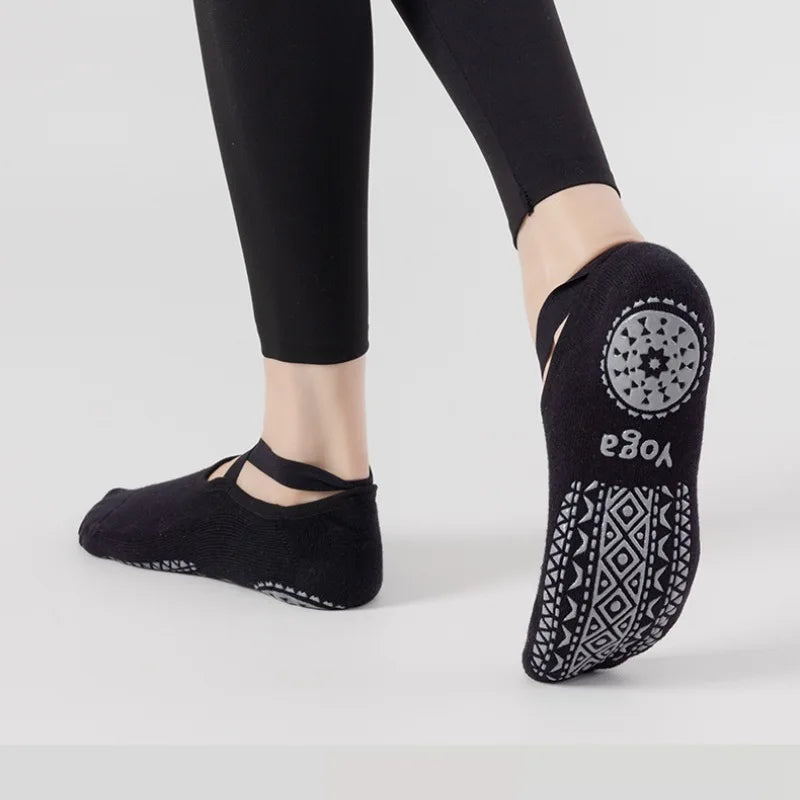 Yoga Socks for Women Non Slip Cross Strap Pilates Socks Breathable Anti-skid Barre Ballet Dance Gym Fitness Sports Socks