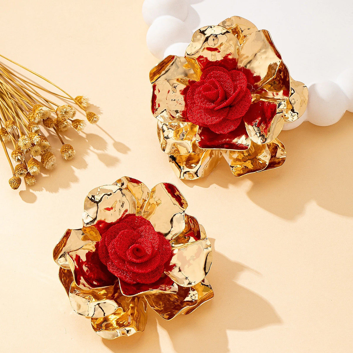 Women's Jewelry Set with Three-Dimensional Floral Fabric and Red Flower Centers, Exaggerated Jewelry Set Suitable for Daily Wear and Vacation