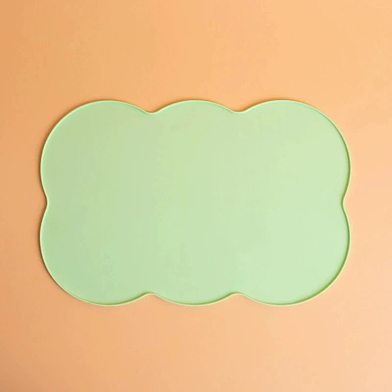 Silicone Pet Feeding Mat, Leak-Proof and Non-Slip Feeding Mat for Dogs and Cats, Oval Bowl Mat