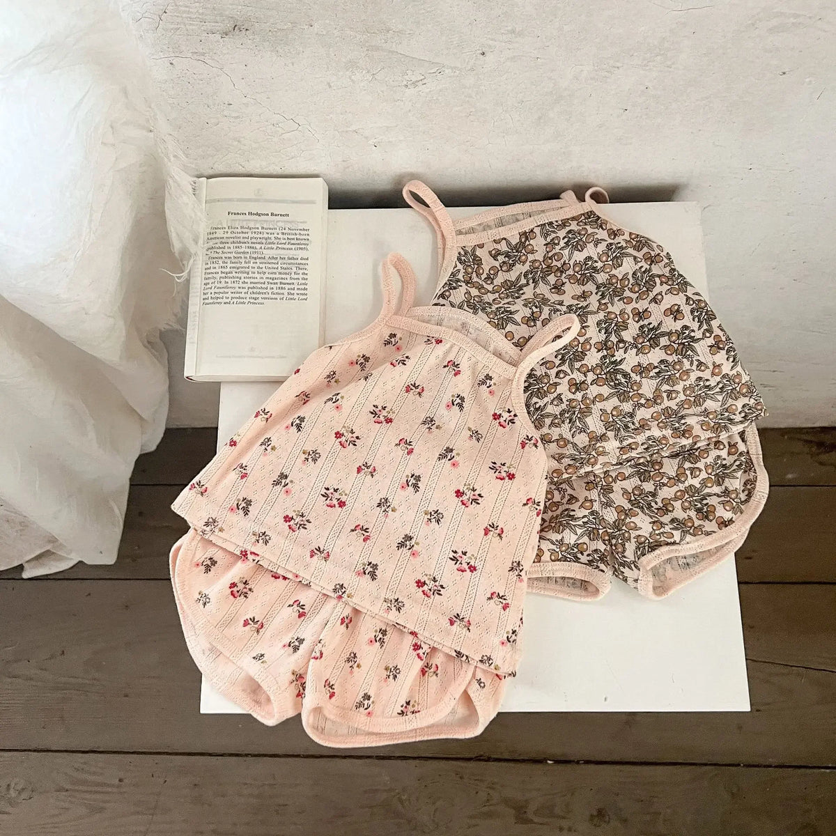 Children Pajamas Danish Style Home Clothes Summer Baby Sling Suit Print Top Vest +shorts Kids Ventilate