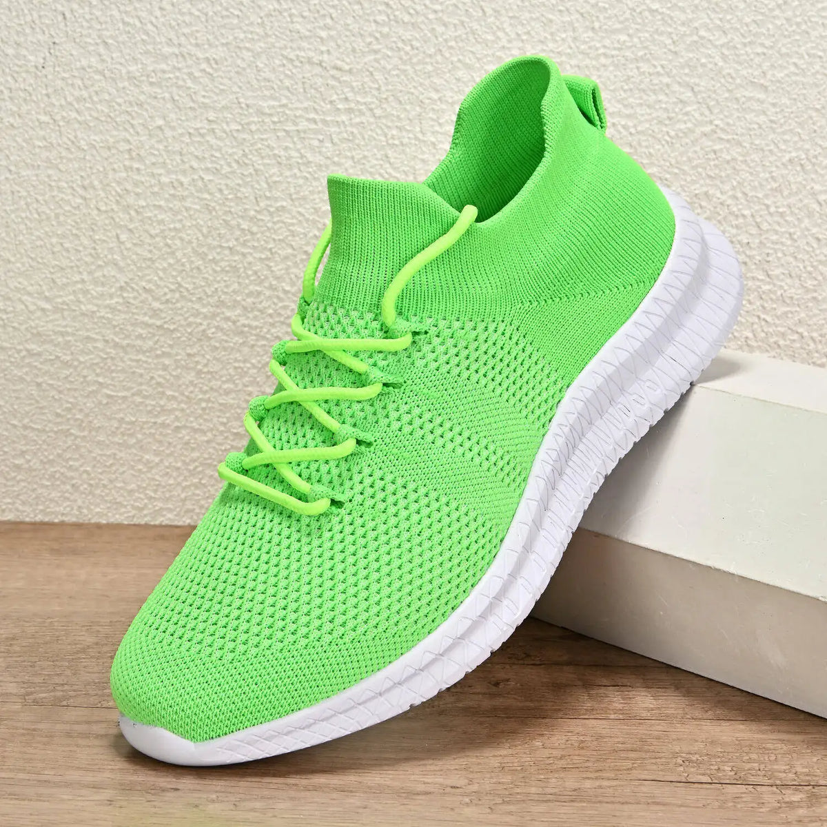 Sneakers Men Shoes Male Shoes Slip-on High Quality Men Fashion Mens Non-slip Shoes Breathable Soft Soled Shoe Non-slip 39-48
