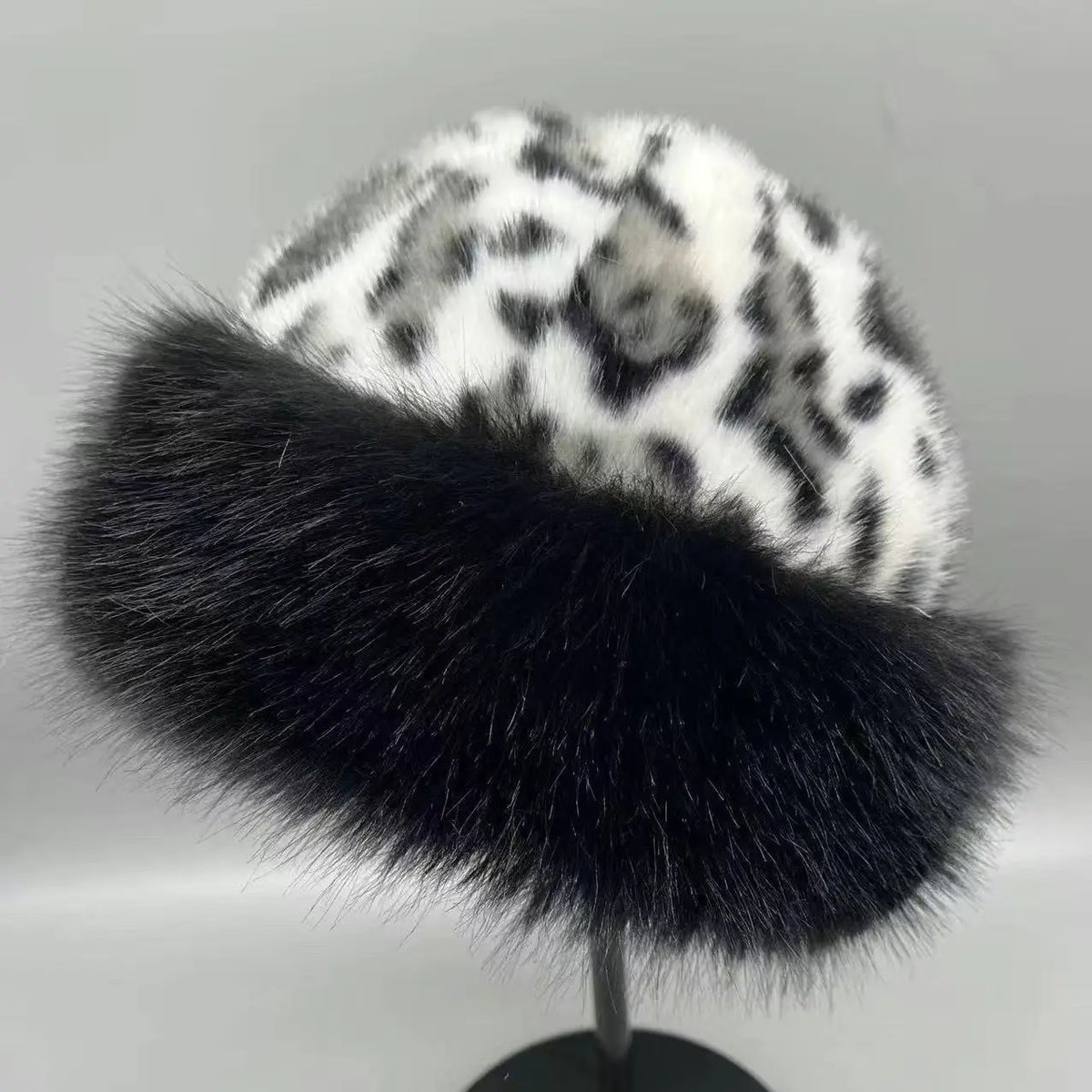 Fashionable Leopard Print Plush Hat Women's Autumn and Winter Retro Thickening Cold Protection To Show The Face Hats for Women