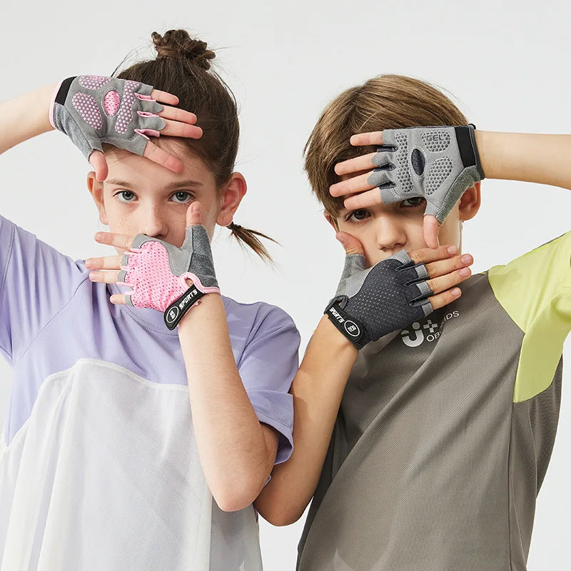 Kids Cycling Skateboard Gloves Anti-Slip Summer Spring Sports Breathable Half-Finger Gloves Shock-Absorbing Children Aged 4-12