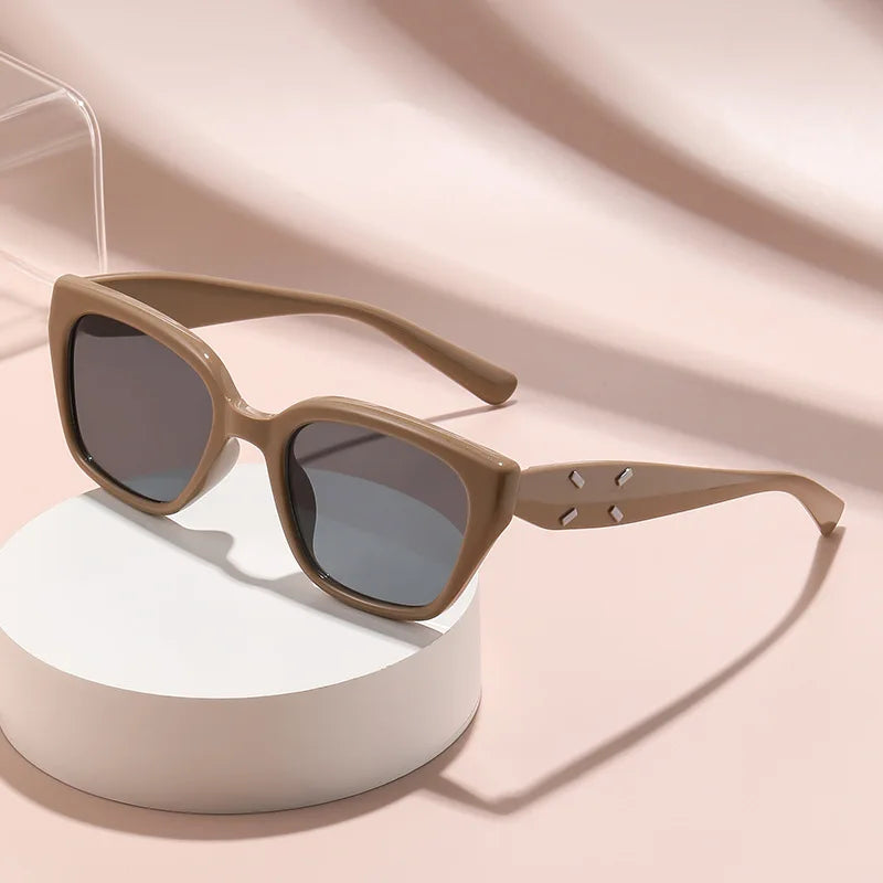 Sunglasses For Women With High-end Face, Small Anti-uv Large Frame Retro Cat Eye Glasses 2025 New Sunglasses 9673